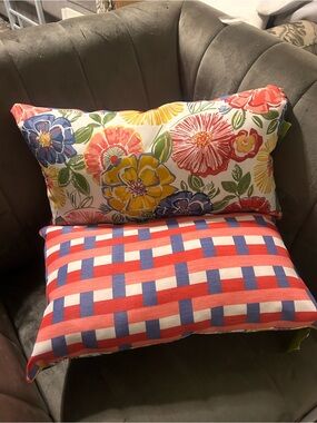NWT Set of 2 True Living Outdoors Reversible 20x12 Lumbar Pillows”